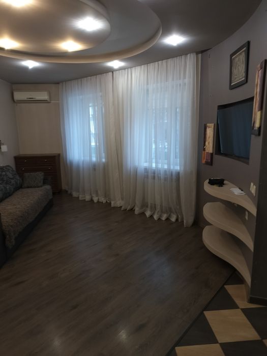 Газовий котел біля лісу