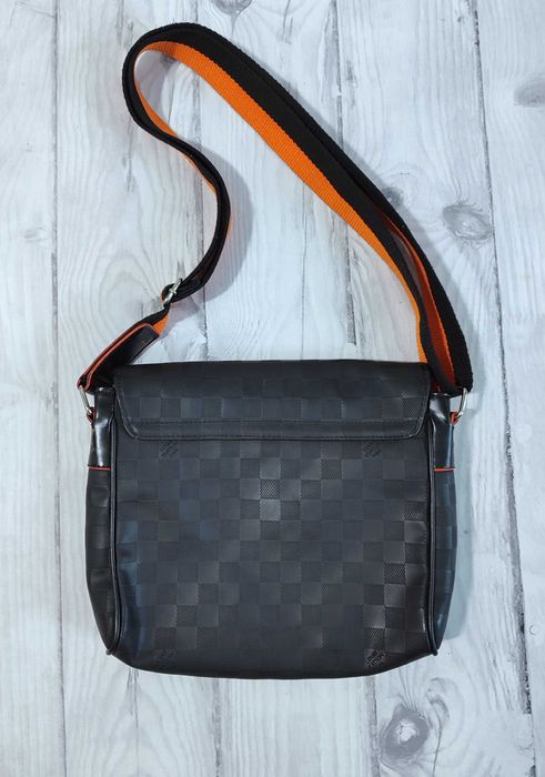 Męska torebka listonoszka LV