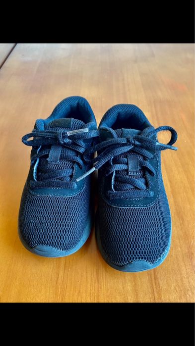 Кроссовки Nike оригинал  17,5 cм