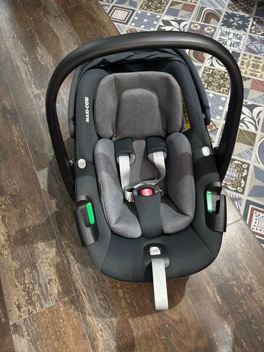 Автокрісло дитяче Maxi Cosi