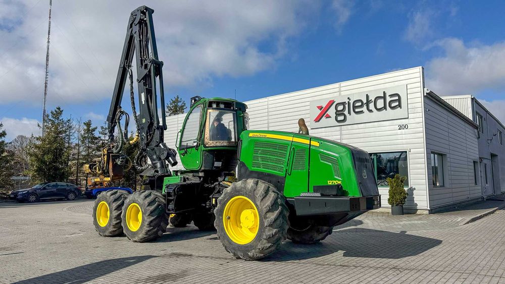 Harwester John Deere 1270E rok 2013