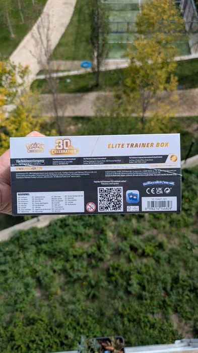 Pokémon TCG: 30th Celebration Elite Trainer Box