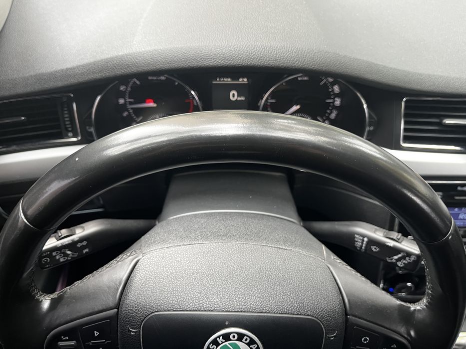 Skoda Superb 2, 2011