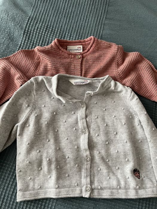 Dwa sweterki Coccodrillo r. 98 złota nitka