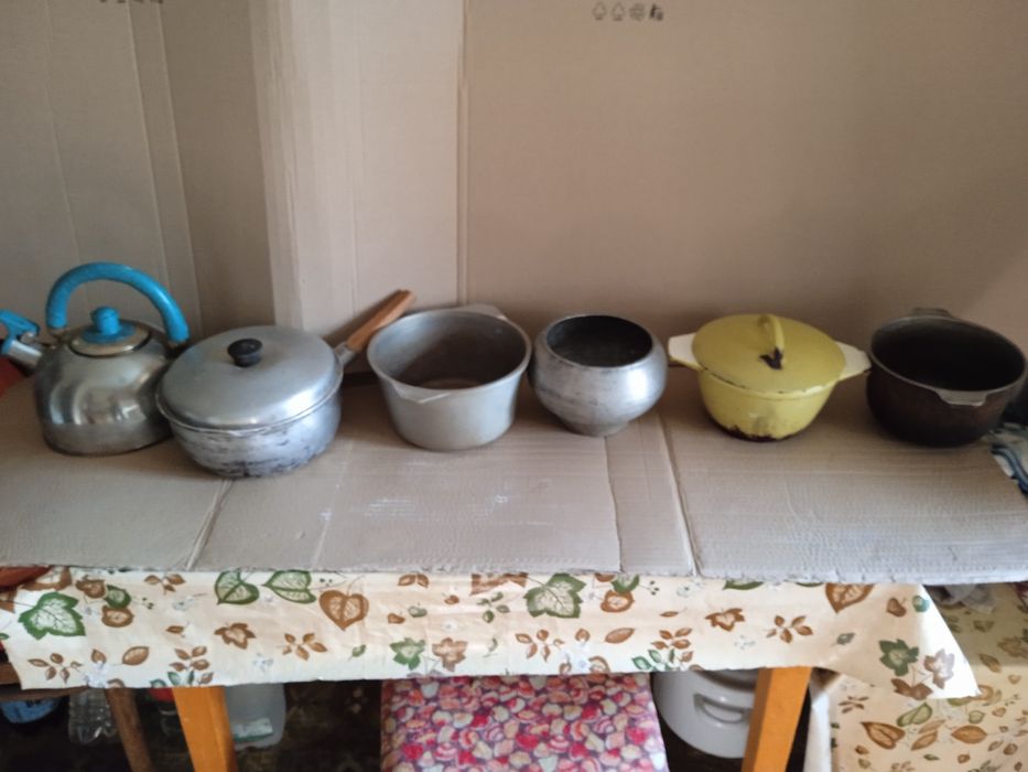 Продам кастрюли ведра,