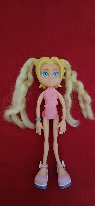 Boneca ótimo estado