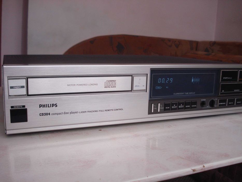 CD-програвач "Philips" CD-304, CD-104