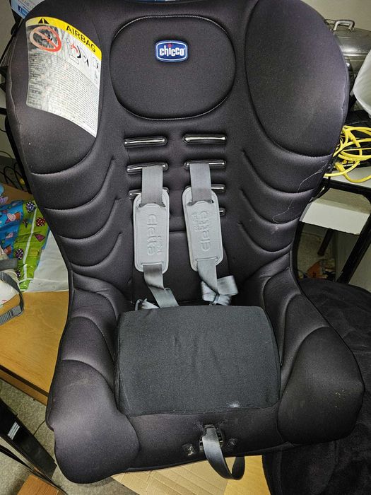 Chicco Infant Car Seat 0/13 kg    9/18 kg