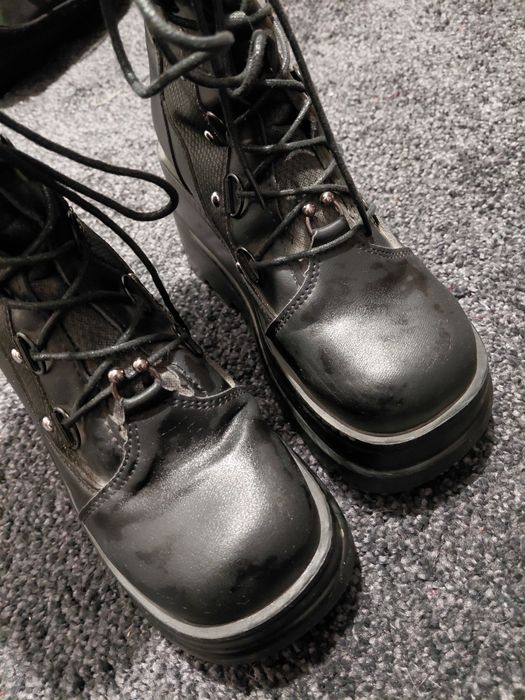 ботинки готические