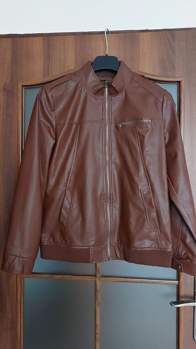 Brązowa kurtka męska bomberka