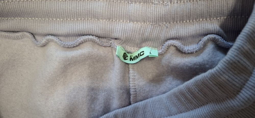 Продам штани на легкому флісі