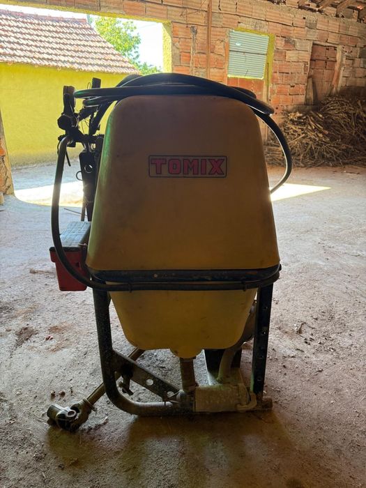 Pulverizador tomix 200litros para trator
