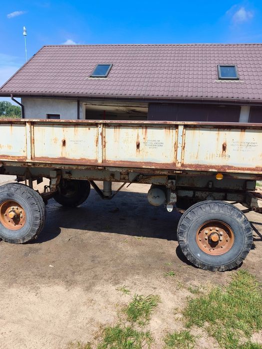 Przyczepa rolnicza wywrotka