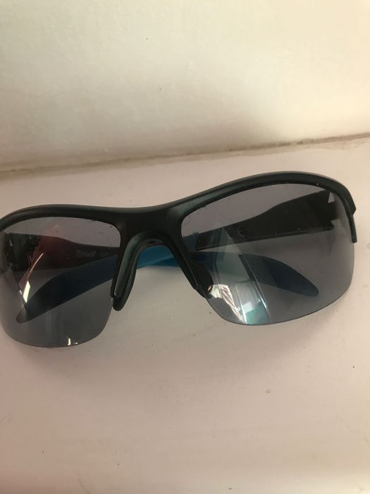 Okulary sportowe firmy Crivit