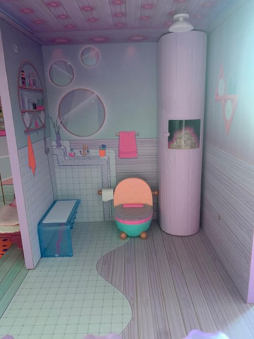 Winter disco Chalet - LOL Surprise