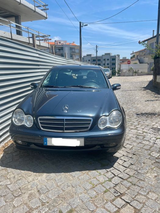 Mercedes C220 CDI bom estado