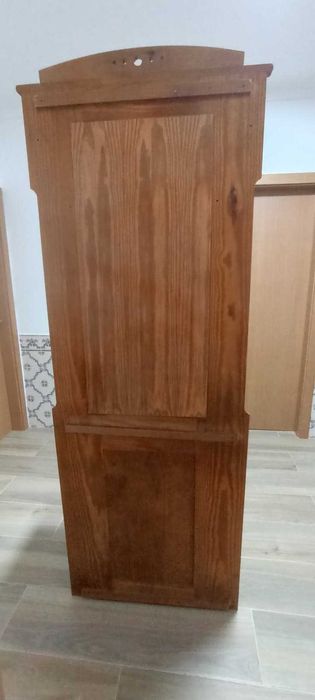 Móvel de entrada em madeira