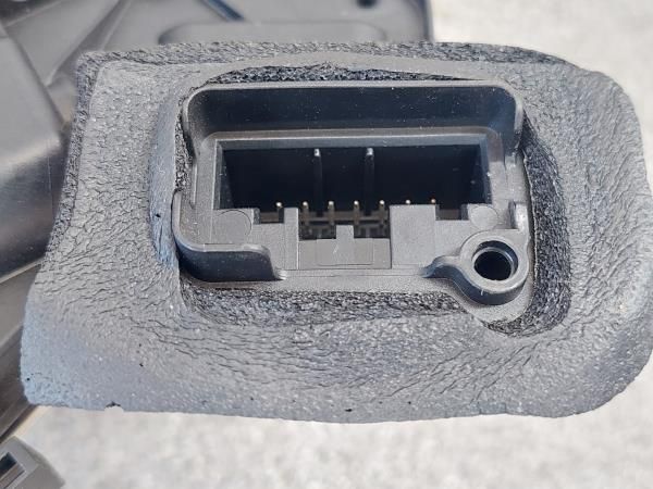 Fechadura / fecho porta frente esquerdo VOLKSWAGEN Polo (6R, 6C)