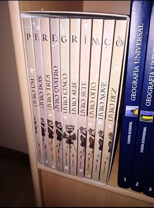 Enciclopédia e outros livros por 3€ cada