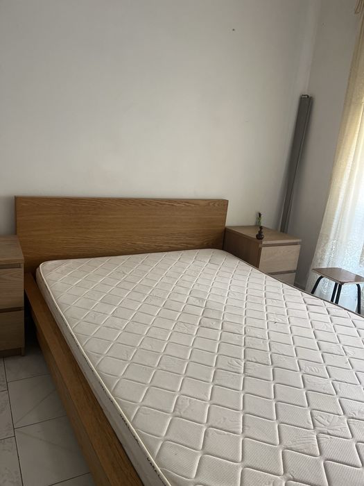 Aluga-se quarto para casal ou solteiro