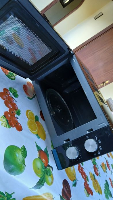 Microondas Candy 700W