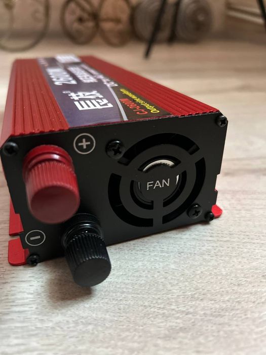 Продам надійний інвертор CHOETECH CJ-2600M.