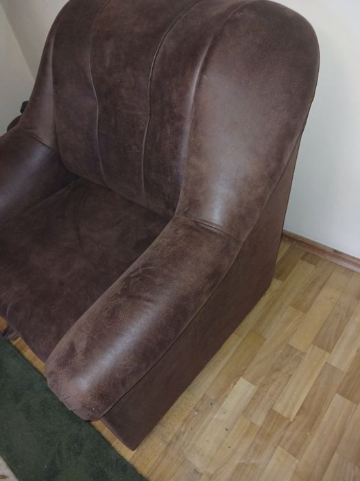 Кресло кровать б/у,в отличном состоянии.