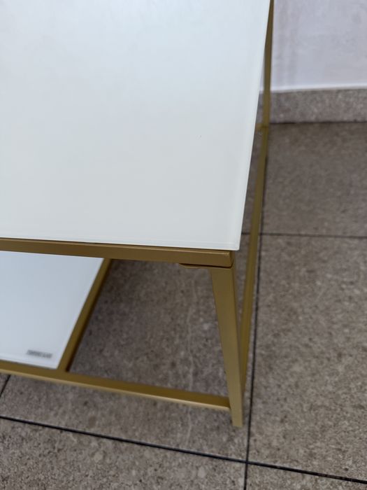 Журнальний скляний столик JYSK