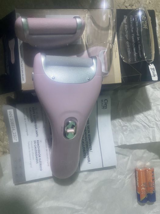 Електрична пилка для загрубілої шкіри  ніг, ціна 430 гривень.