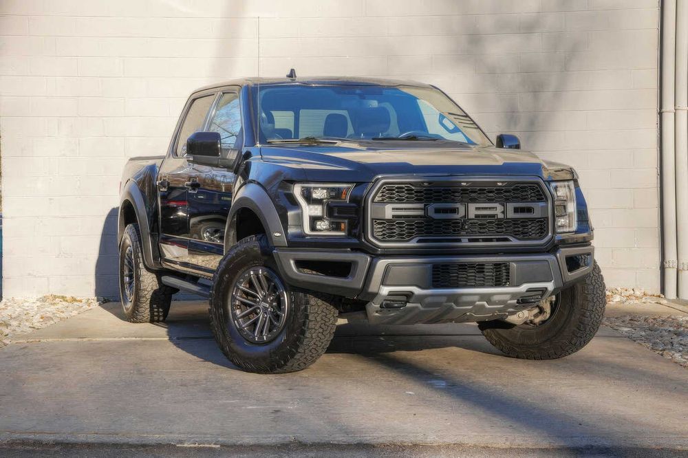 Ford F-150 Raptor      2017
