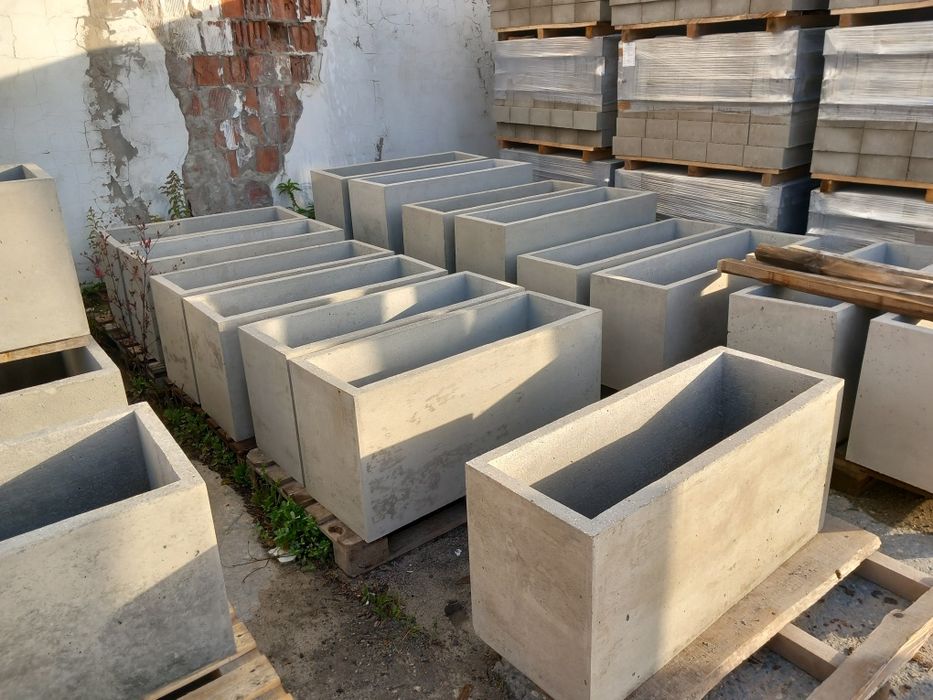 Donice  betonowe ( ogrodowe , tarasowe )