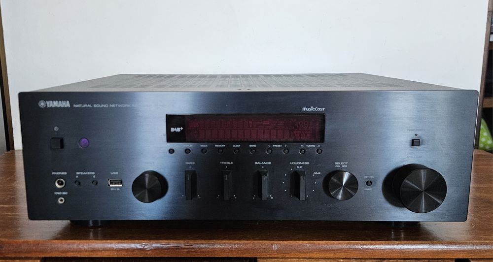 Amplituner YAMAHA R-N803D (Spotify, Tidal)