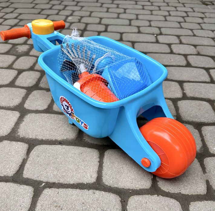 Тачка з набором садівника Технок 8485 :лійка, відерко, секатор, совок