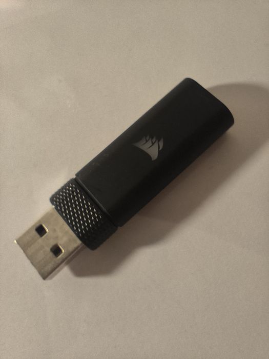 Dongle/ USB/ PEN Dos fones Corsair hs55 wireless