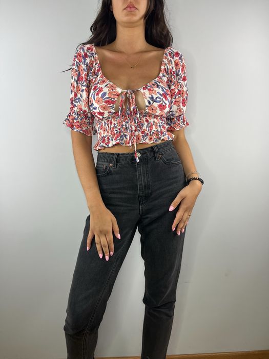 Kolorowa w kwiaty wzorzysta bluzka crop top Kendall + Kylie rozmiar M