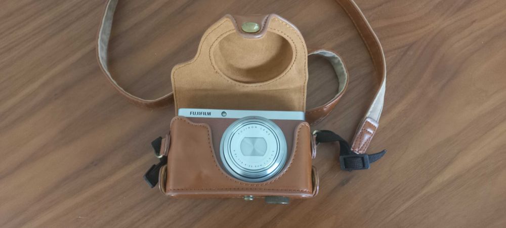 Câmara Fujifilm XF1 serie limitada