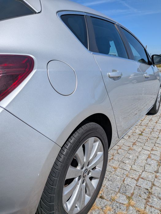 Opel Astra J 1.7 CDTI (125 cv) – 2010