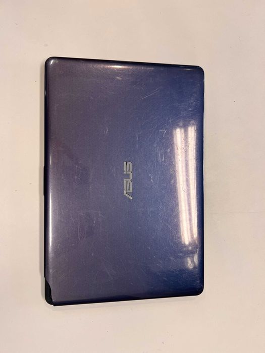 ASUS E203M Chromebook
