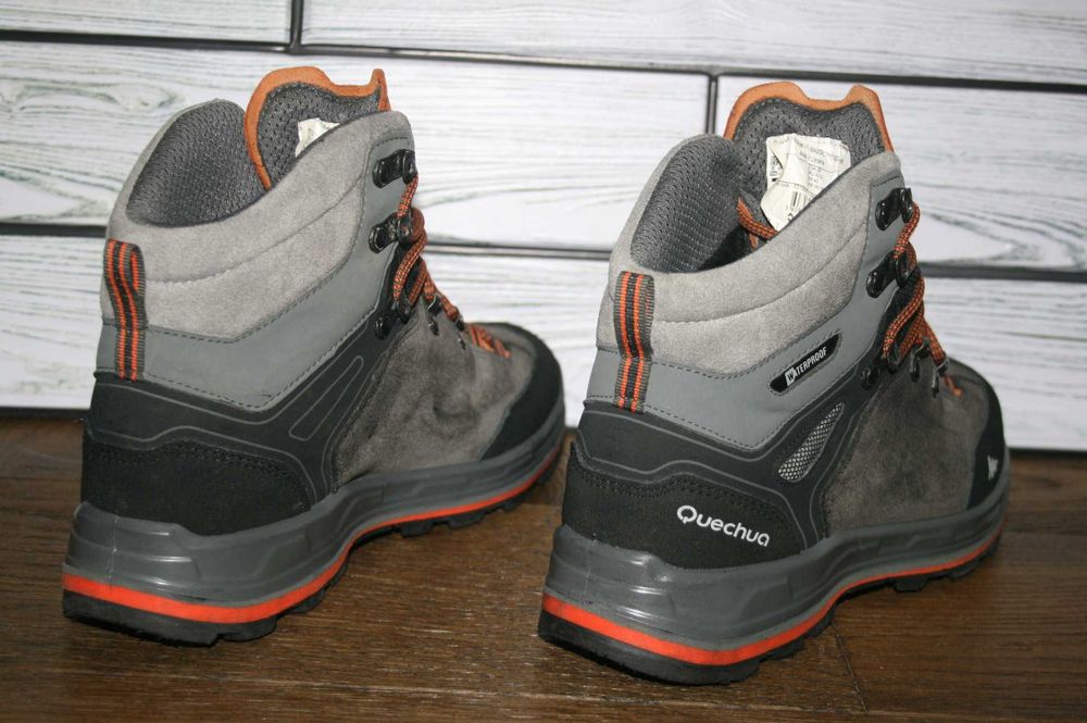 Ботинки трекинговые  Quechua waterproof 44 р. (28 см )