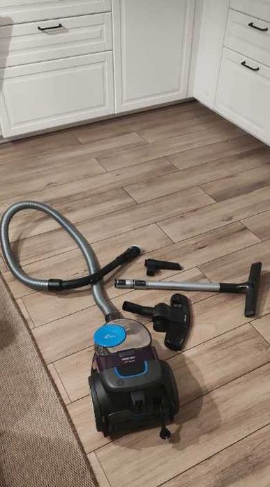 Odkurzacz Philips 900W PowerPro Compact z filtrem antyalergicznym H13