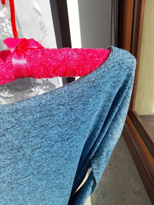 Sweter niebieski