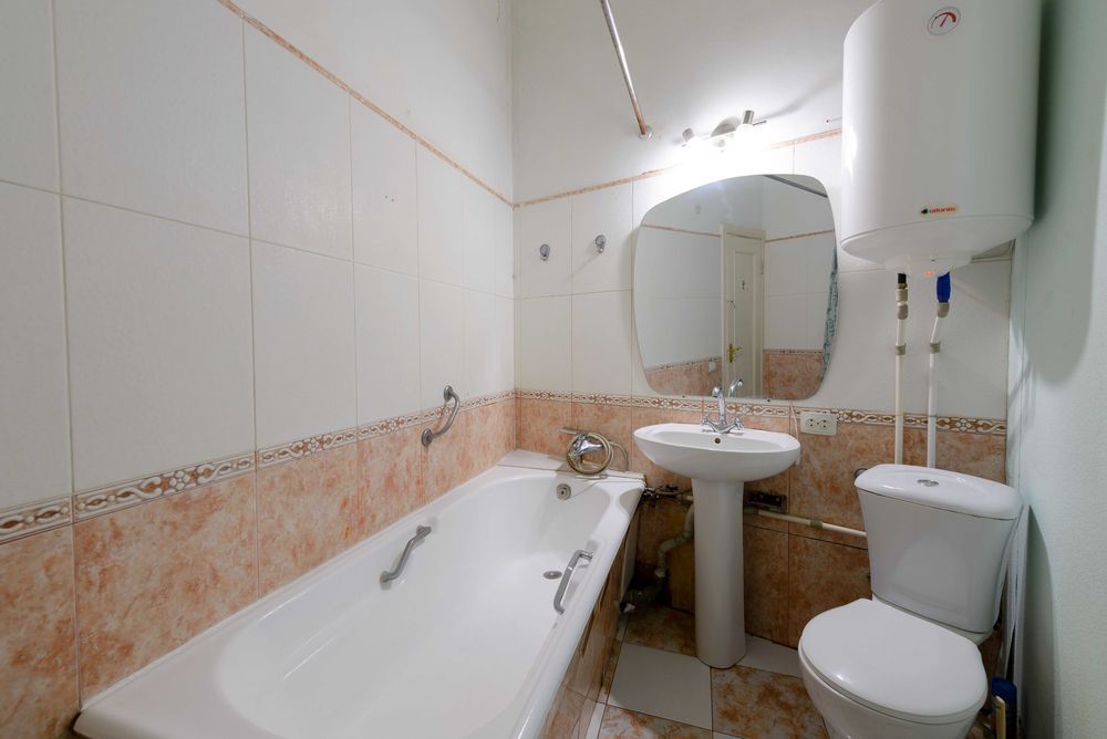 Хостел в Киеве 1500 грн. в месяц и 400 грн. в неделю Очень дешево !