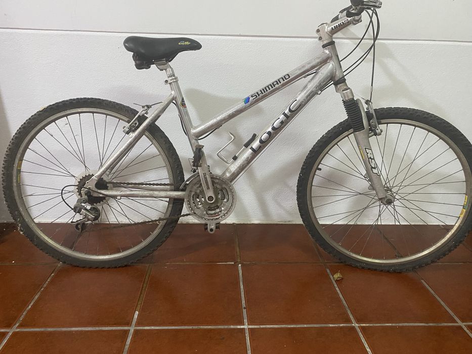 Bicicleta em aluminio