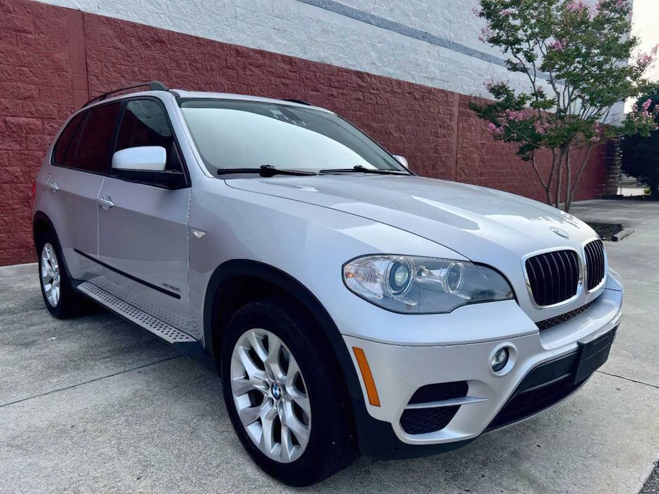 BMW X5 xDrive35i      2012
