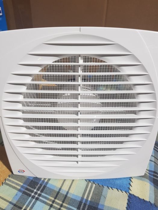 Витяжний вентилятор Вентс 150 Д