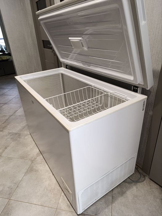 Морозильна камера BEKO (ларь)
