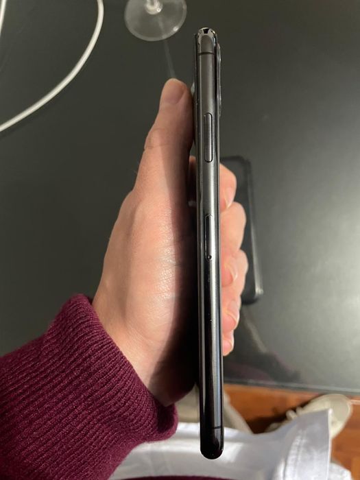 iPhone 11 Pro Max - 64GB