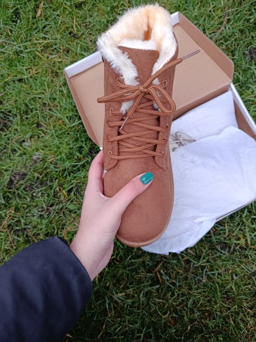 Жіночі зимові черевики