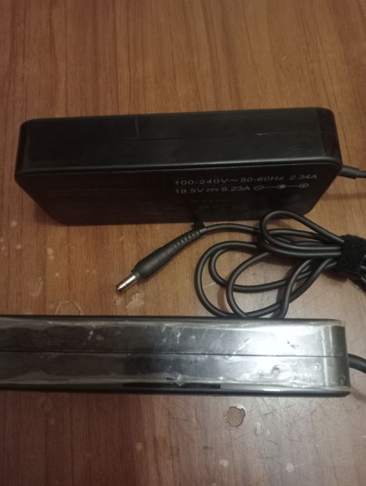 Блок живлення ASUS 19.5V 9.23 Ампера