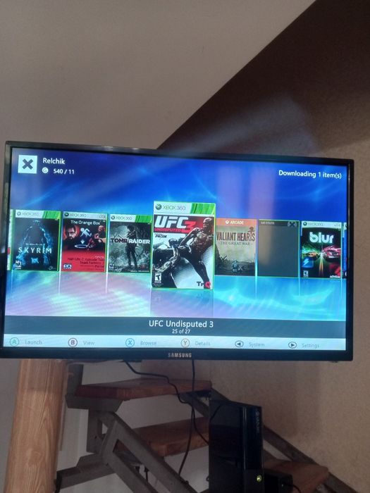 Продам Xbox 360 E